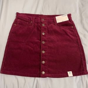 Junior skirt - new with tags